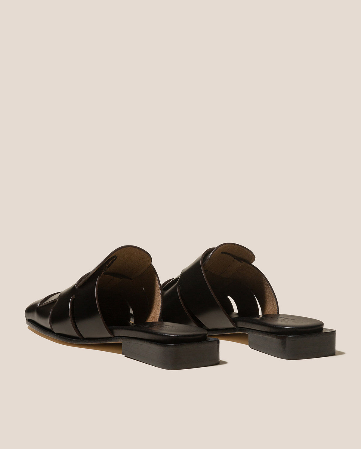 Coraia Interwoven Leather Mule - Black