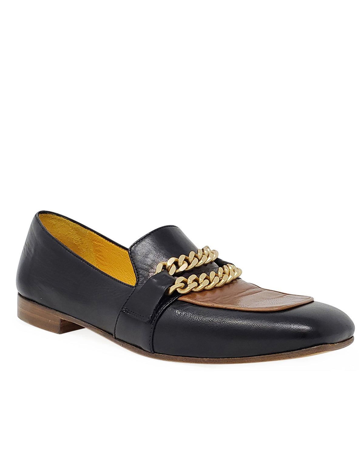 Two-Tone Loafer With Chain