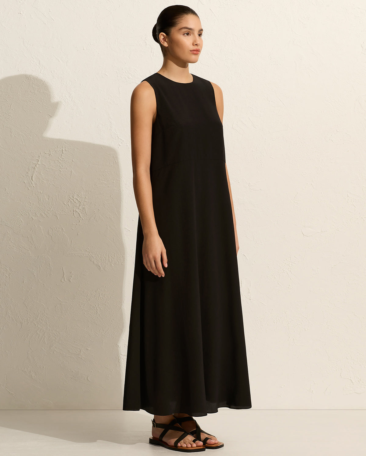 Curved Waist Midi Dress - Black